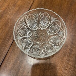 Vintage Anchor Hocking Medallion Star Cameo Clear Glass Serving Bowl